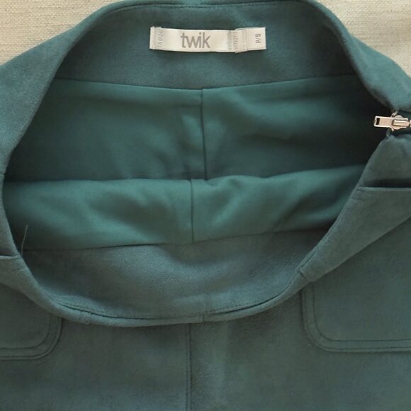 Velvety Green Skirt by Simons (TWIK) - Size Small - Picture 9 of 9